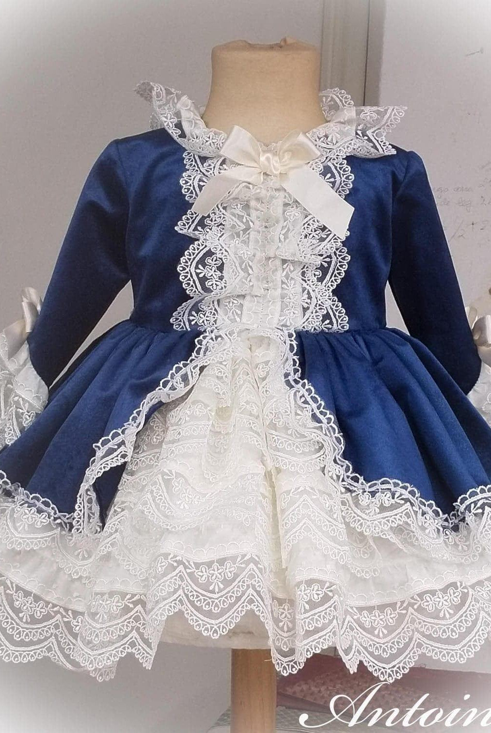Exclusive Antoinette Navy Velvet Dress Age 3yrs IN - STOCK - Mariposa Children's Boutique