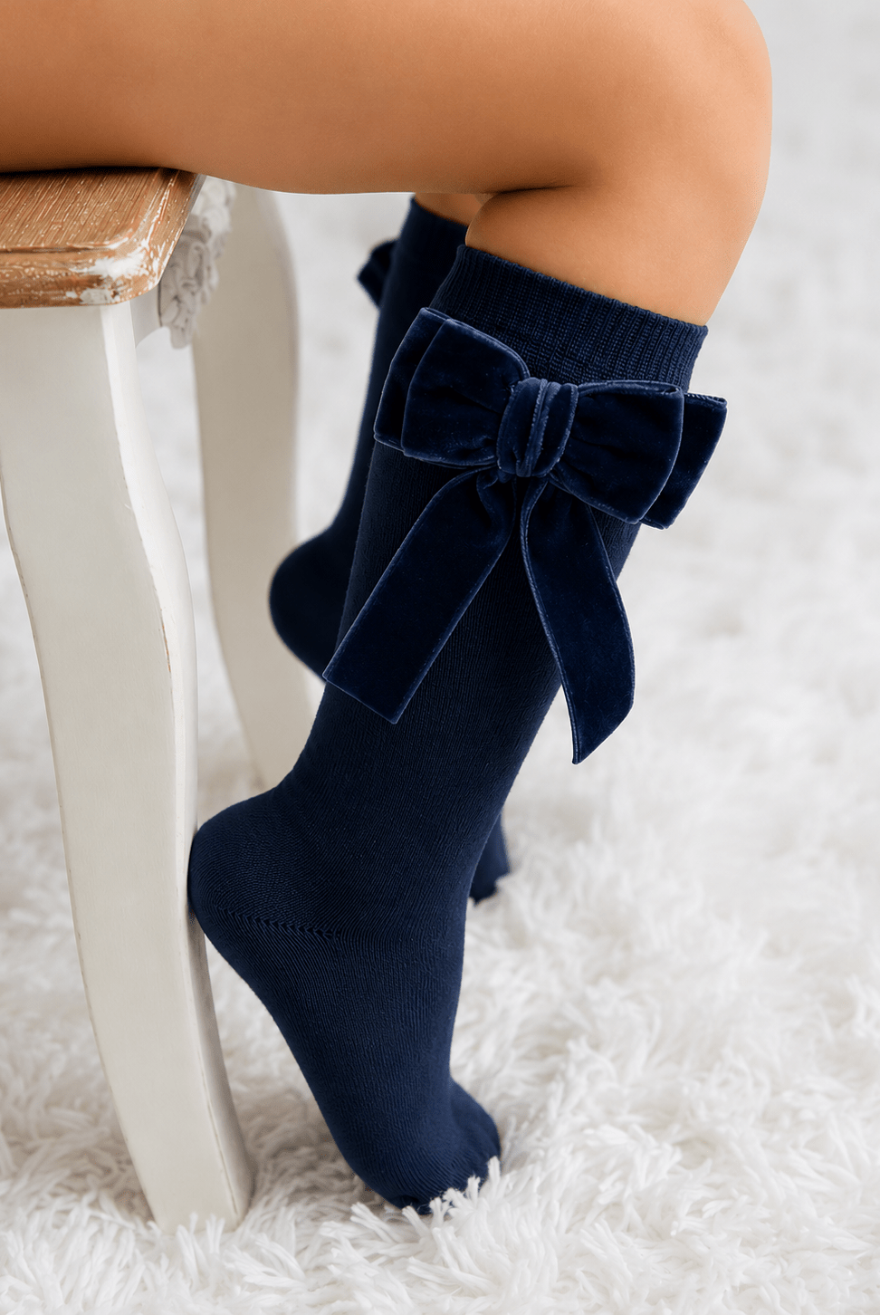 Meia Pata girls navy velvet bow knee high socks for the Be Chic Navy AW26 Collection