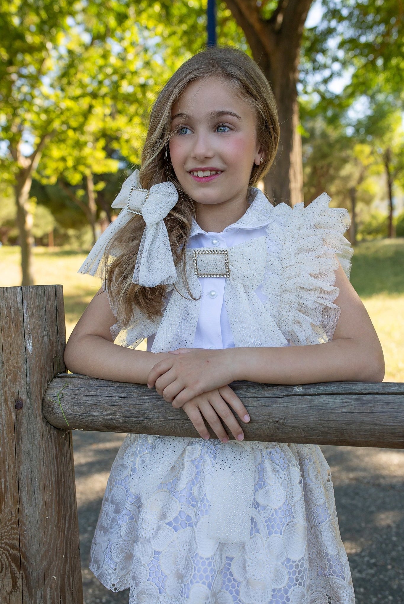 Naxos SS26 - Girls White and Gold Embroidered Skirt and Blouse Set