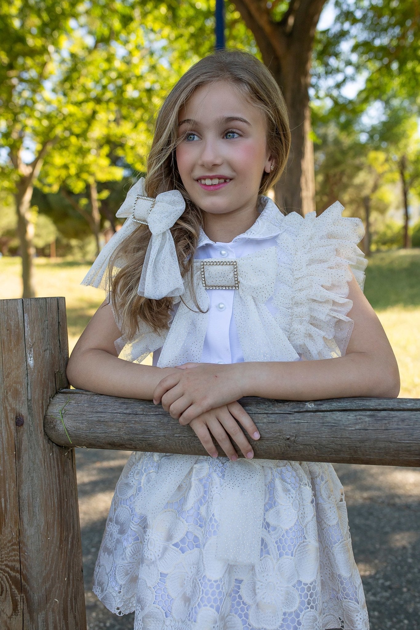 Naxos SS26 - Girls White and Gold Embroidered Skirt and Blouse Set