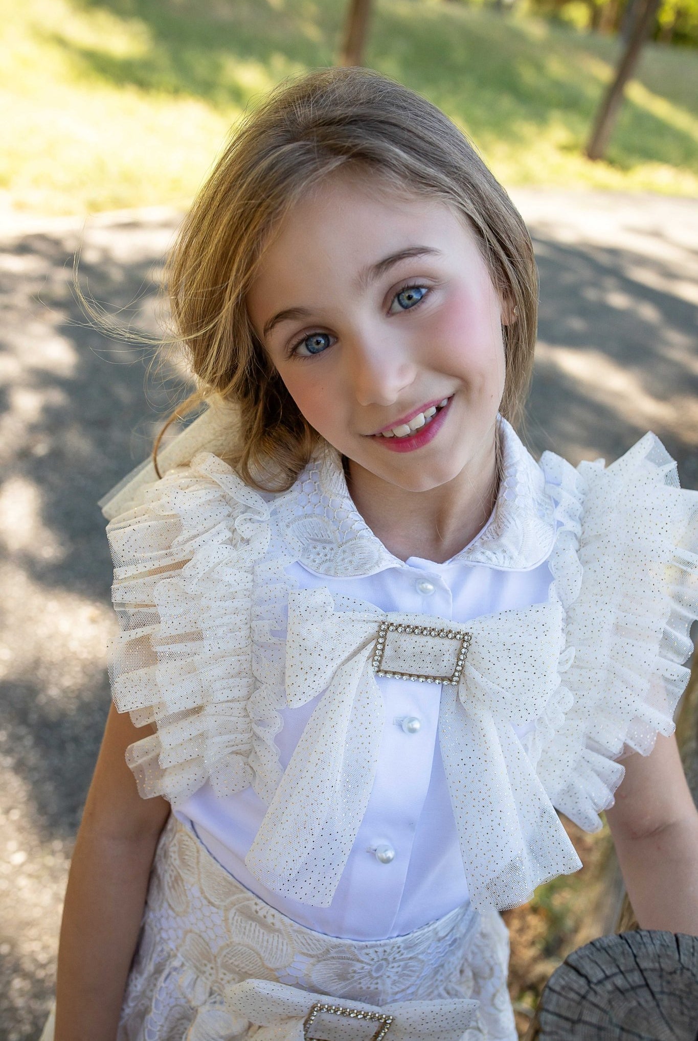 Naxos SS26 - Girls White and Gold Embroidered Skirt and Blouse Set