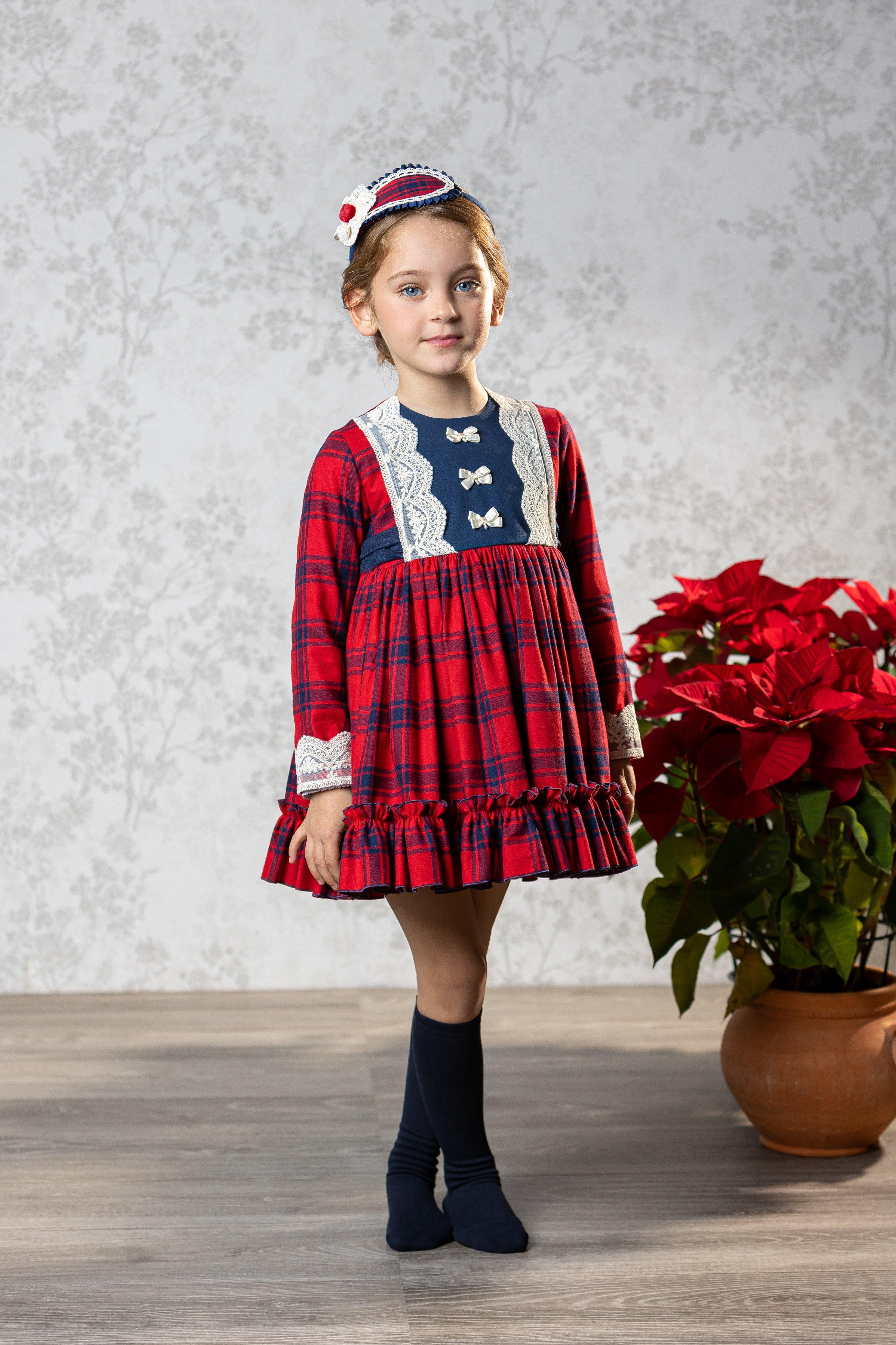 Stunning Abuela Tata Spanish dress. outlet 2 T.