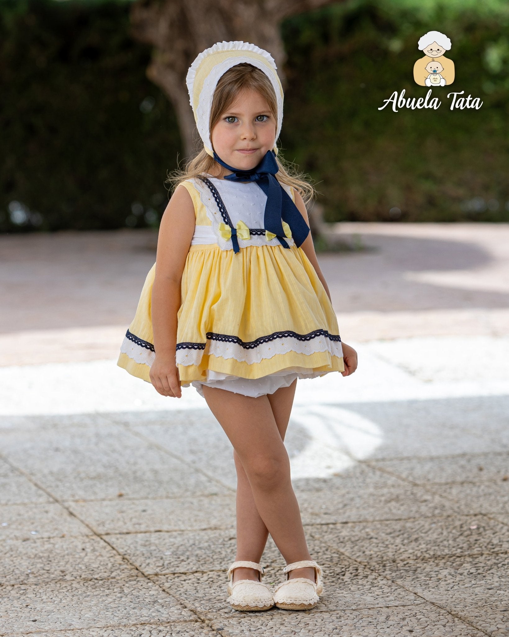 Abuela Tata SS26 - Baby Girls Yellow, White and Navy Dress, Knickers and Bonnet