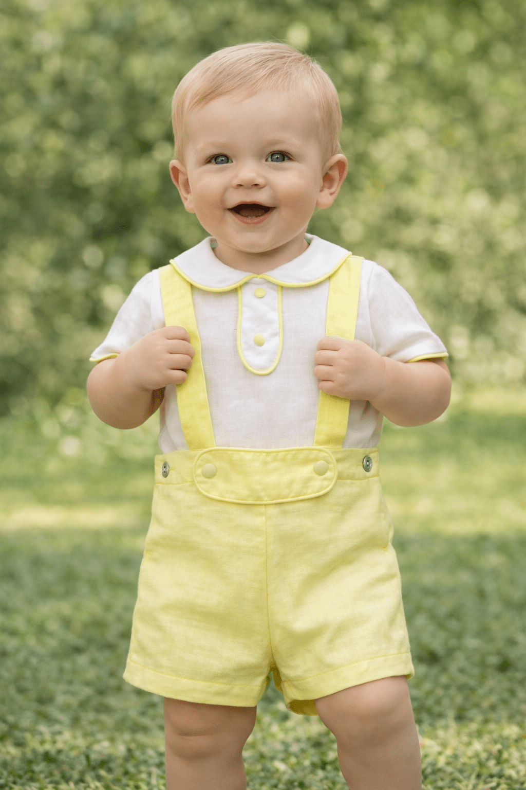 Traditional Basmarti baby boys yellow shorts and white shirt set with Peter Pan collar, Spanish children’s wear SS26 outfit for Easter and summer.