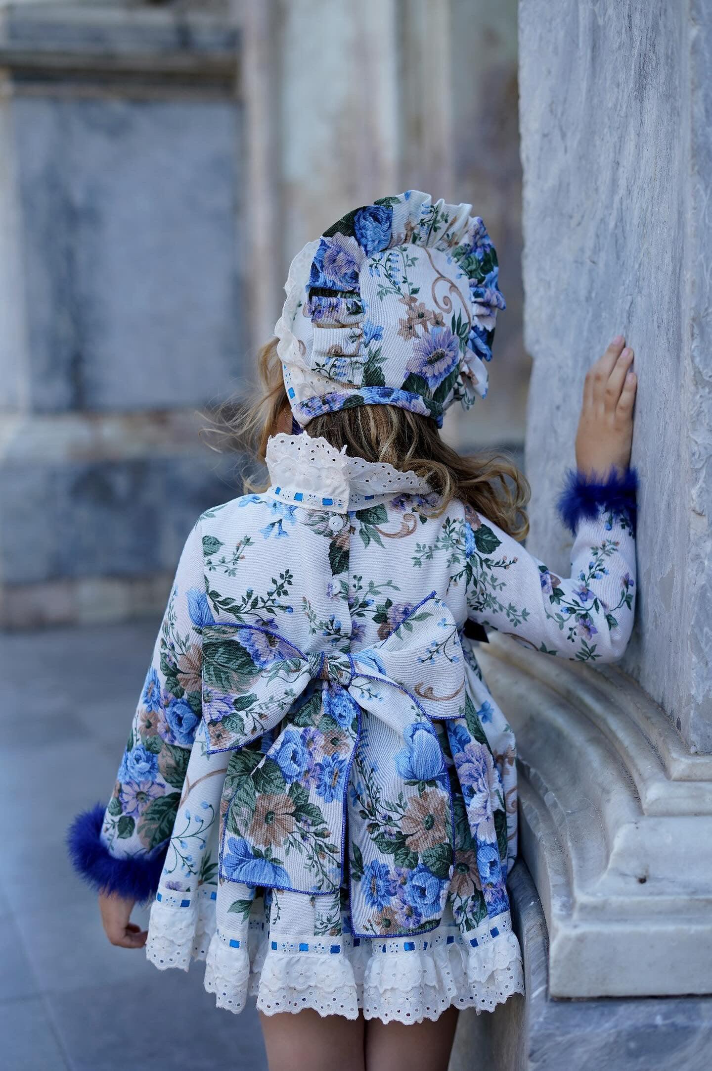 Ela Confeccion AW24 PRE-ORDER - Girls Floral Print Dress with Royal Blue Detail - Mariposa Children's Boutique